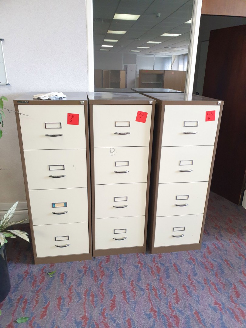 Large Qty office furniture inc: 10x various office...