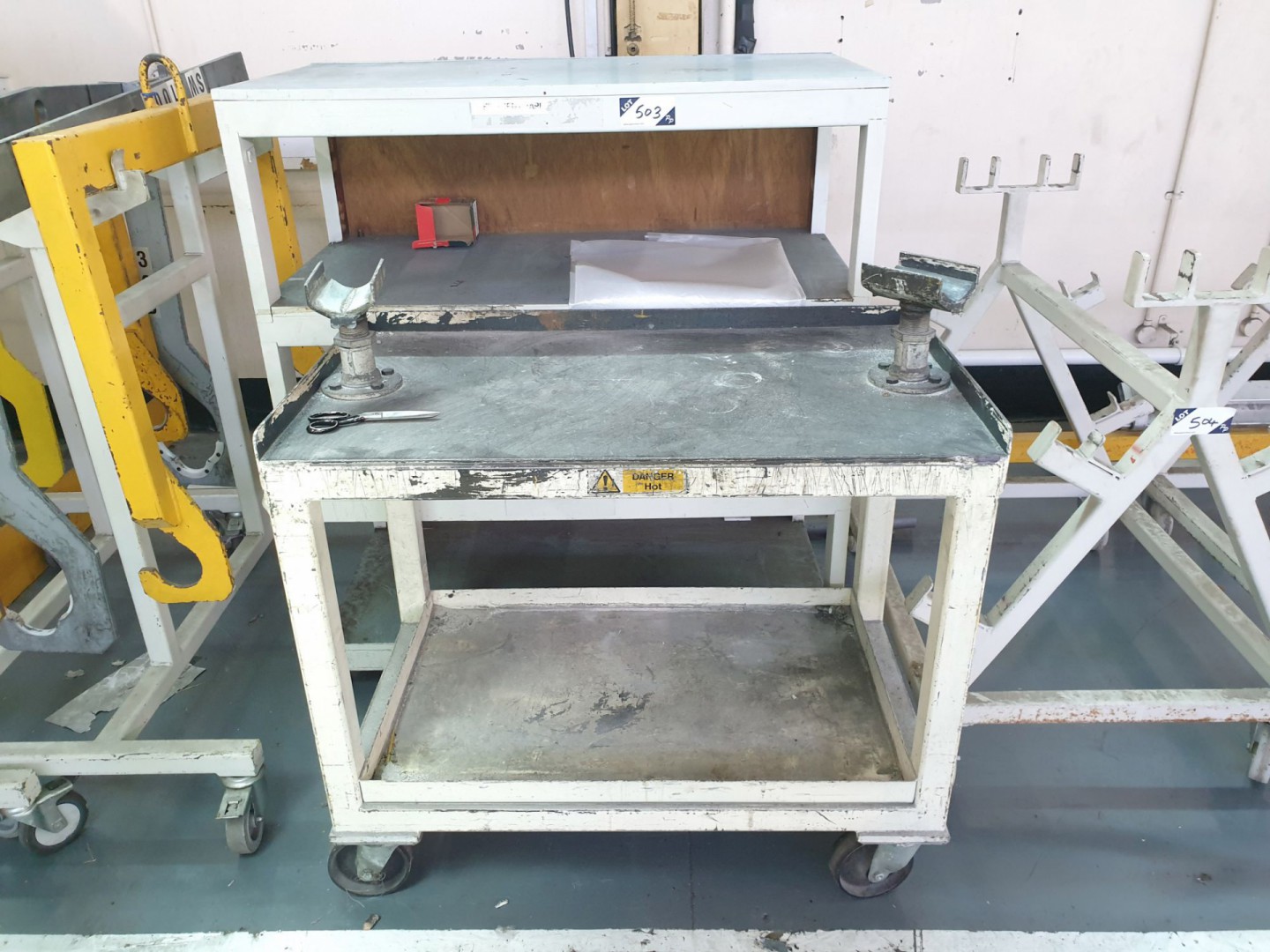 Wooden 4 shelf rack, 1200x600x1400mm, metal mobile...