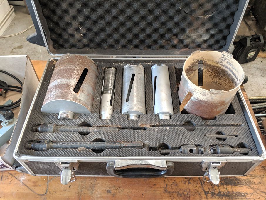 Masonry hole drilling set in carry case to 125mm