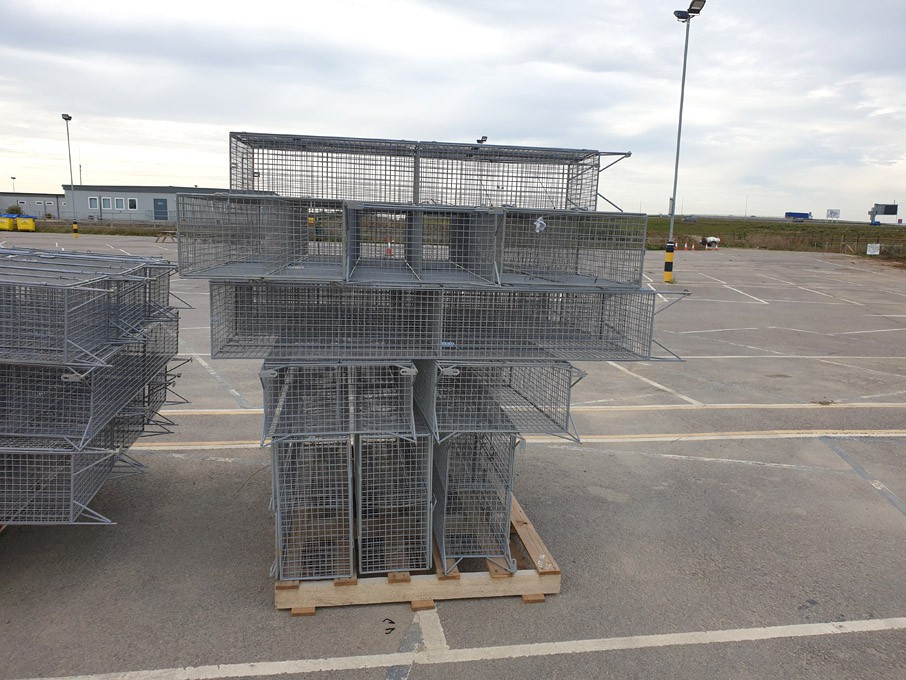 12x wire mesh lockable personnel lockers