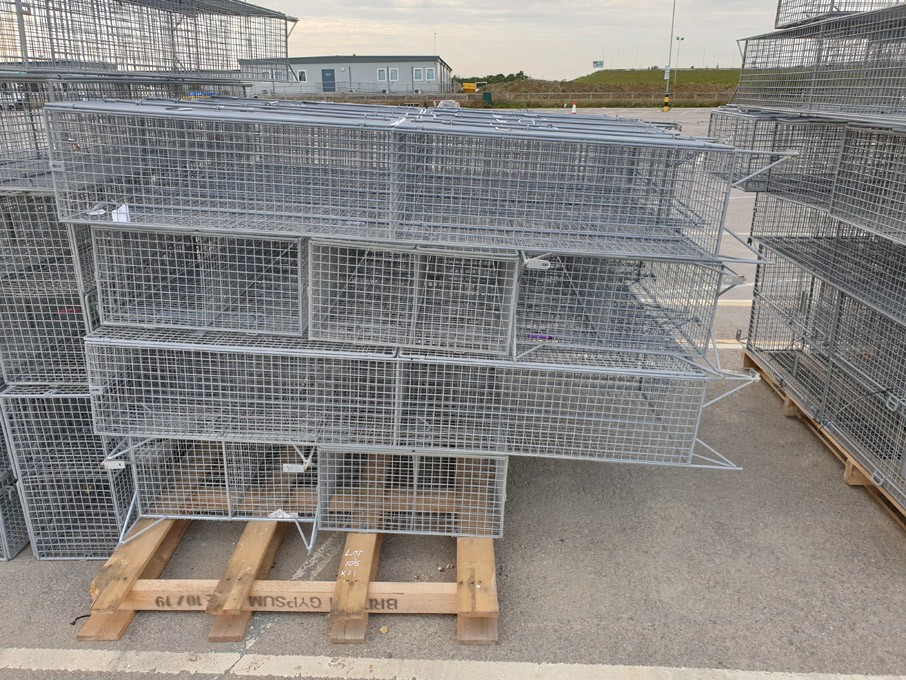 11x wire mesh lockable personnel lockers