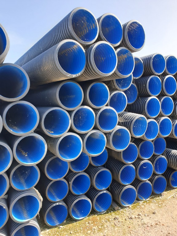 28 approx. 300mm dia Polypipe drainage ducting, 6m...