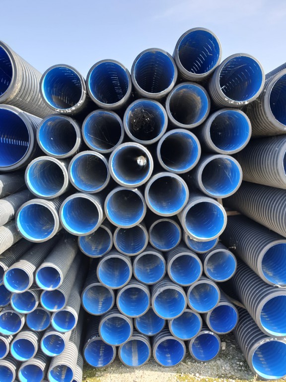 40 approx. 225mm dia Polypipe drainage ducting, 6m...