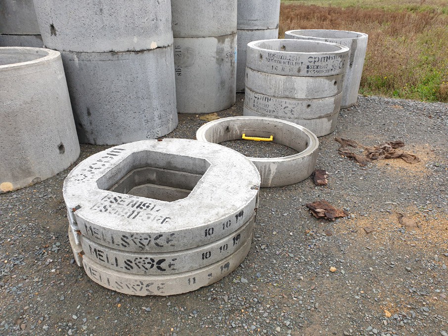 6x Inspection chambers, 1x 1050x100mm, 5x 1050x250...