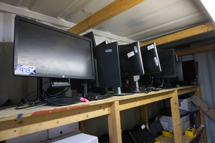 Qty various monitors inc: HP, Dell, Fujitsu, Noc,...