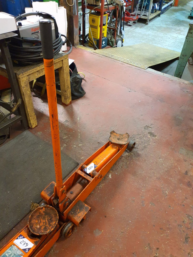 Similar 2 ton floor jack