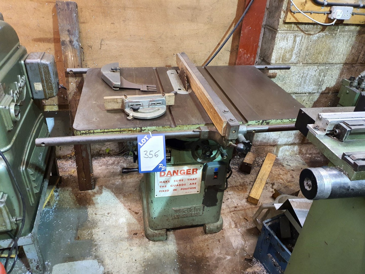 Wadkin Bursgreen table saw, 800x1400x900mm, s/n 10...