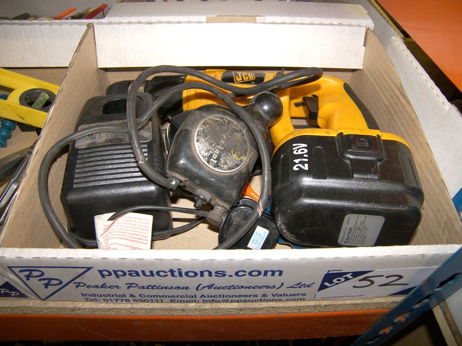 JCB 21.6v battery hammer drill with charger & Vibr...