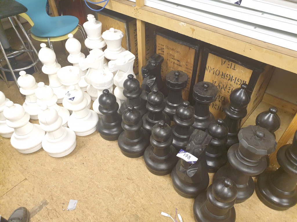White / black oversize plastic toy chess set (2 pi...