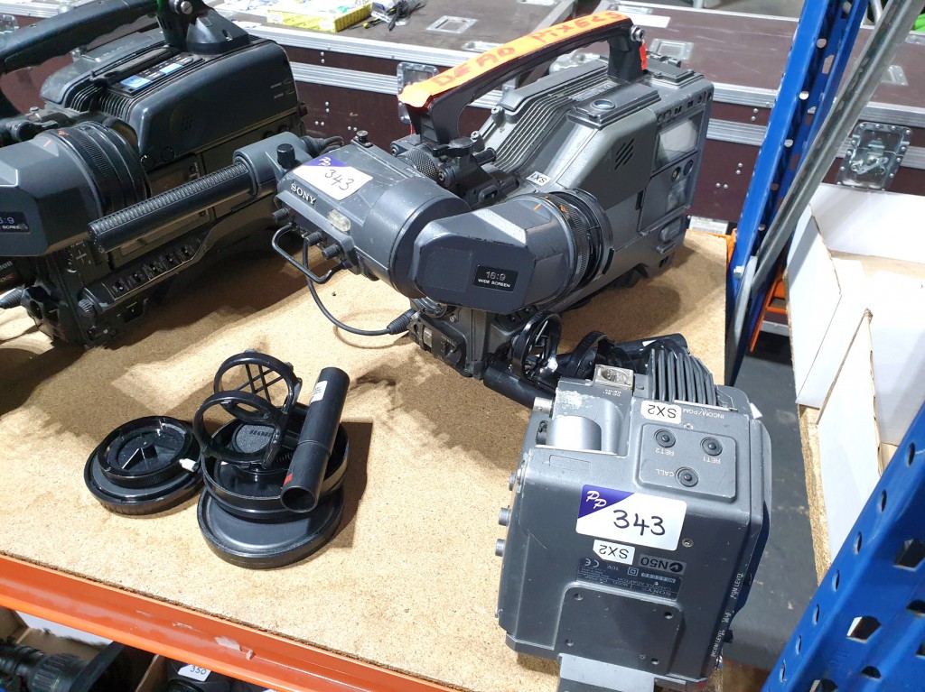 Sony DNW-9WSP digital camcorder, Sony CA-755P came...