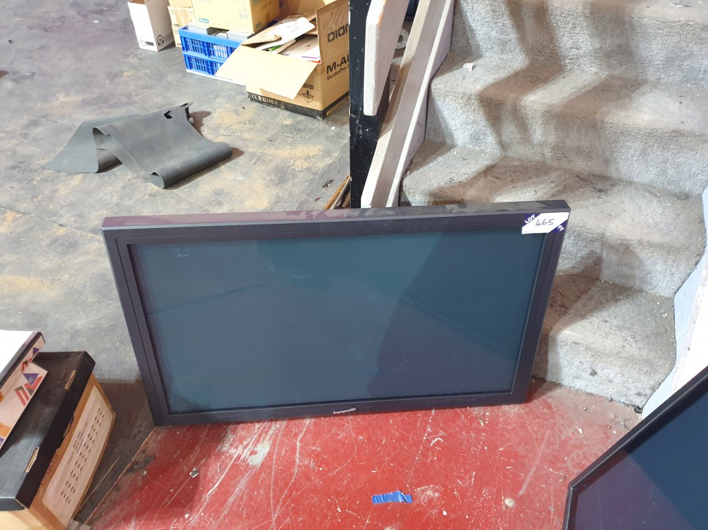 Panasonic TH-42PH10EK plasma monitor, 1024x768 res...