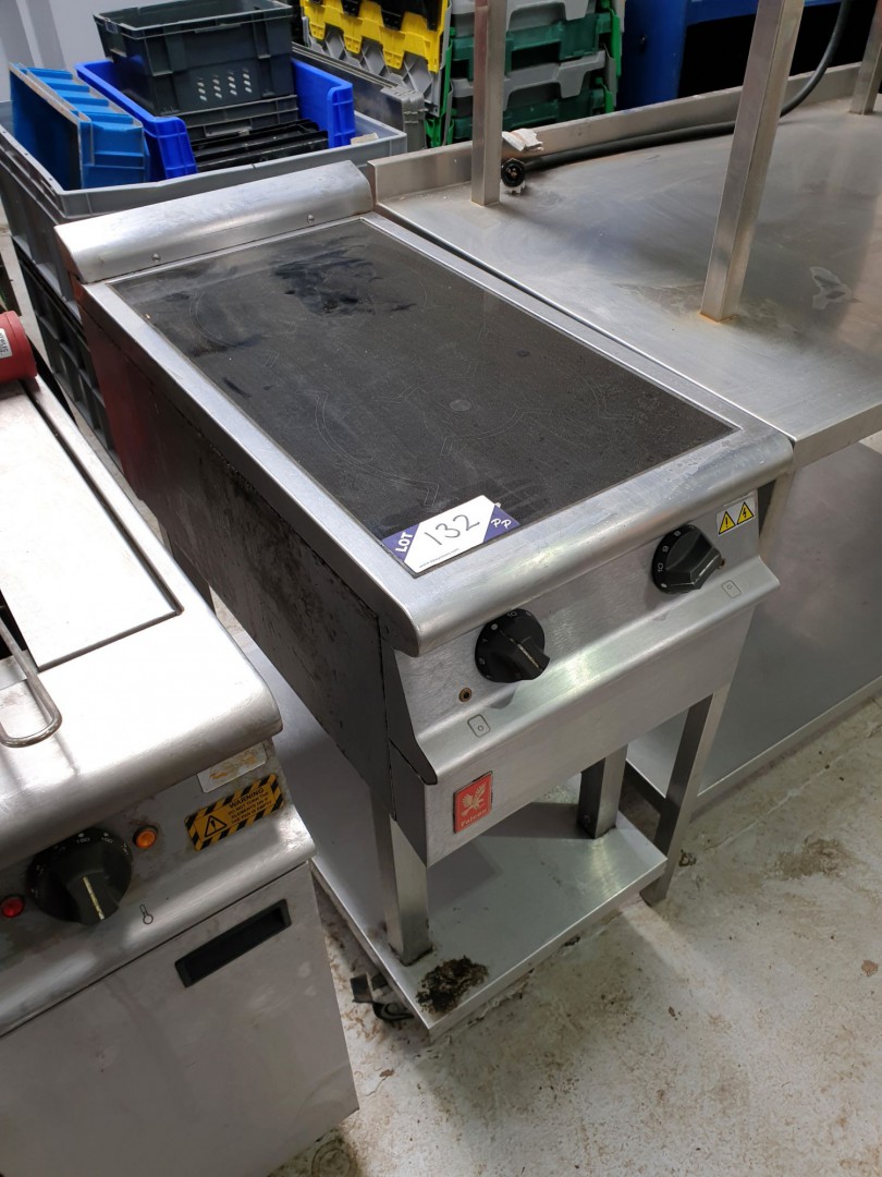 Falcon E39021 mobile twin electric hob - Lot locat...