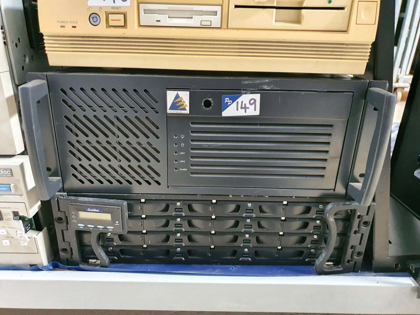 Total Audio media server, Fonstar Saka drive stora...