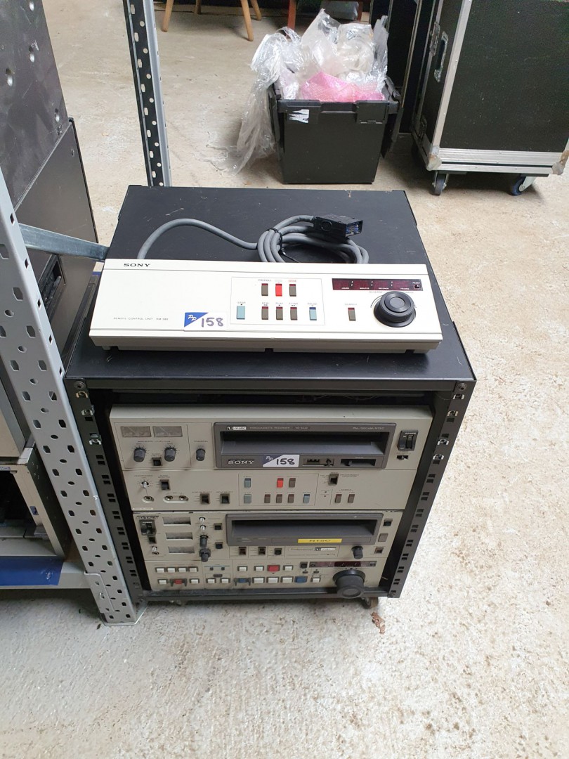 Mobile metal rack inc: Sony VO-5630 video cassette...
