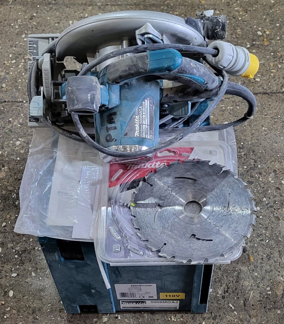 Makita 5008MGAJ/1 electric circular saw, 210mm dia...