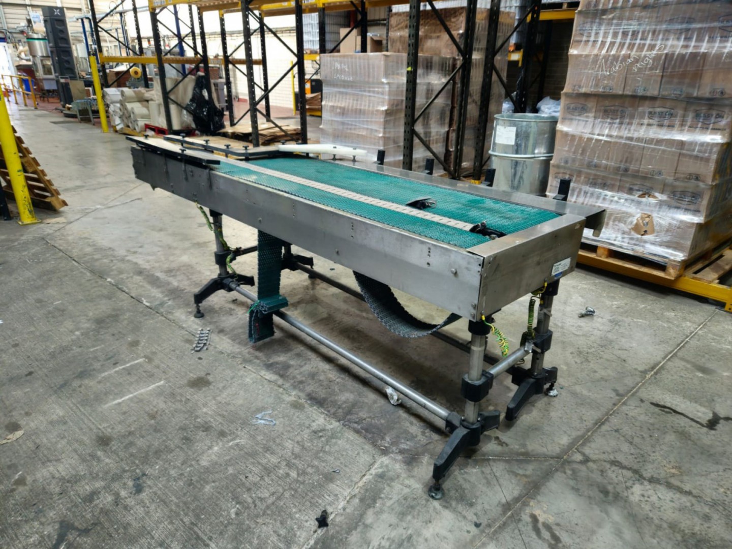 KP Aerofil motorised conveyor table with motor, 22...