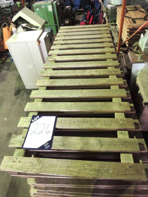 21x pallet racking wooden boards (full length) to...