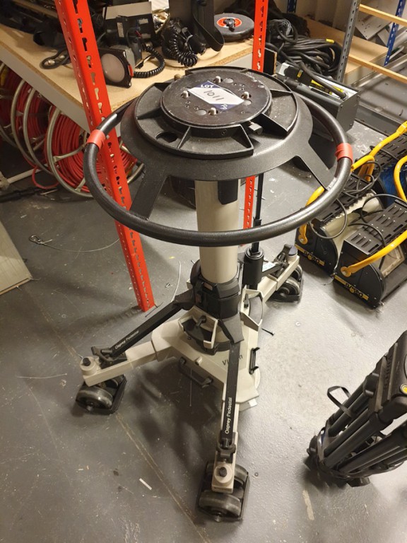 AMEND: Vinten Osprey Plus studio steering pedestal