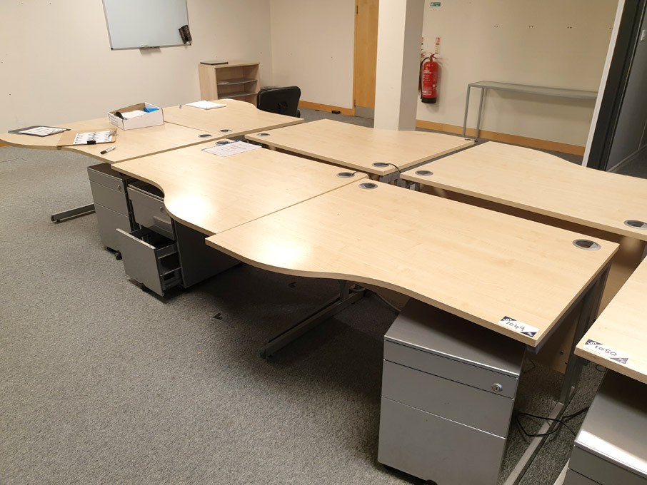 6x maple 1200x1000mm curved desks with silver 3 dr...