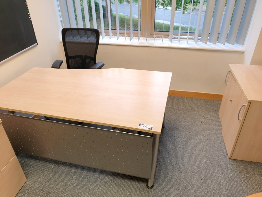 Maple 1600x1000mm curved desks with silver 3 drawe...