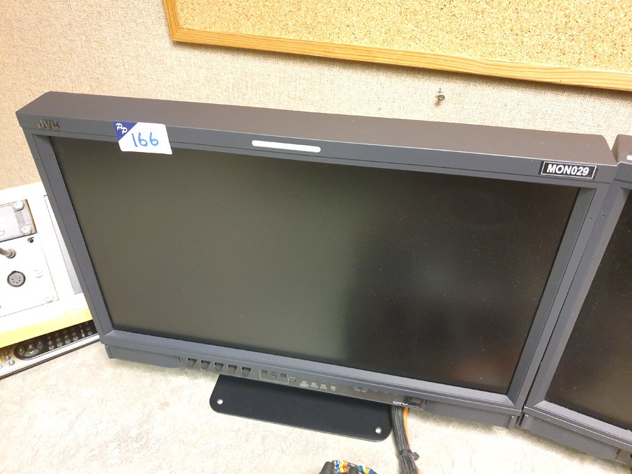JVC DT-V21G11 multi format LCD monitor