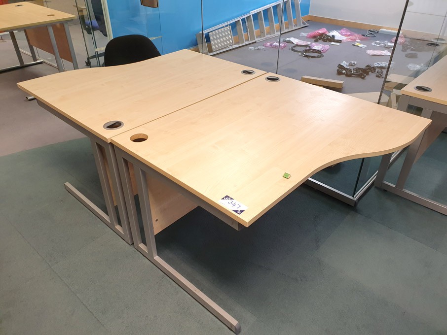3x maple 1200x1000mm curved desks
