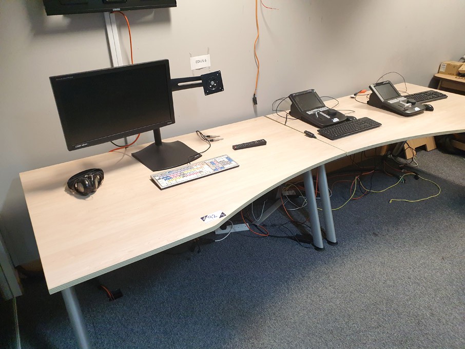 2x maple 1600x1000mm curved desks with LCD monitor...