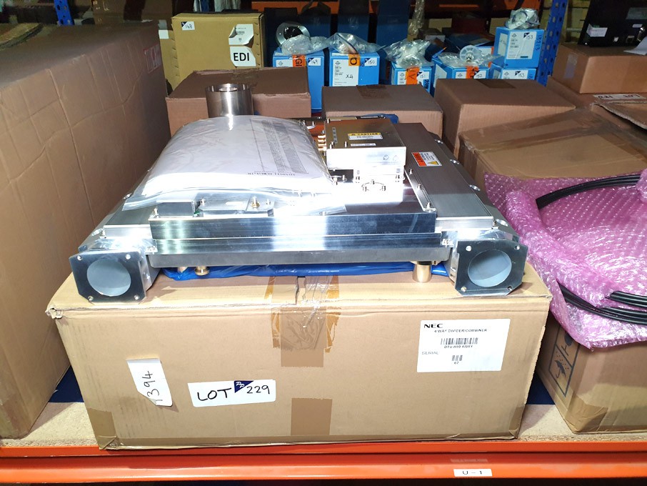 NEC DTU-H10 4 way divider / combiner - Lot located...