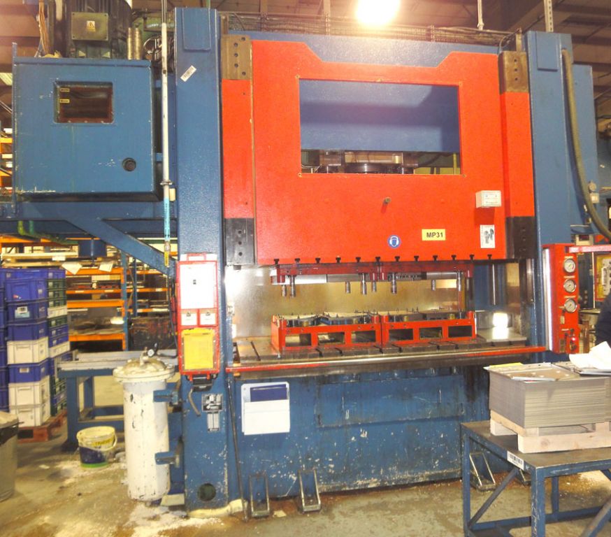Tranemo DPA-200-22 2000kN hydraulic press, 2.2x1m...