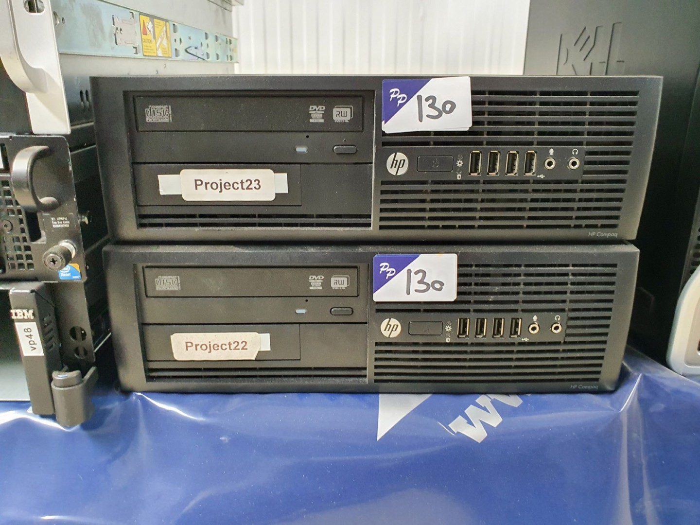 2x HP Pro 4300 workstations