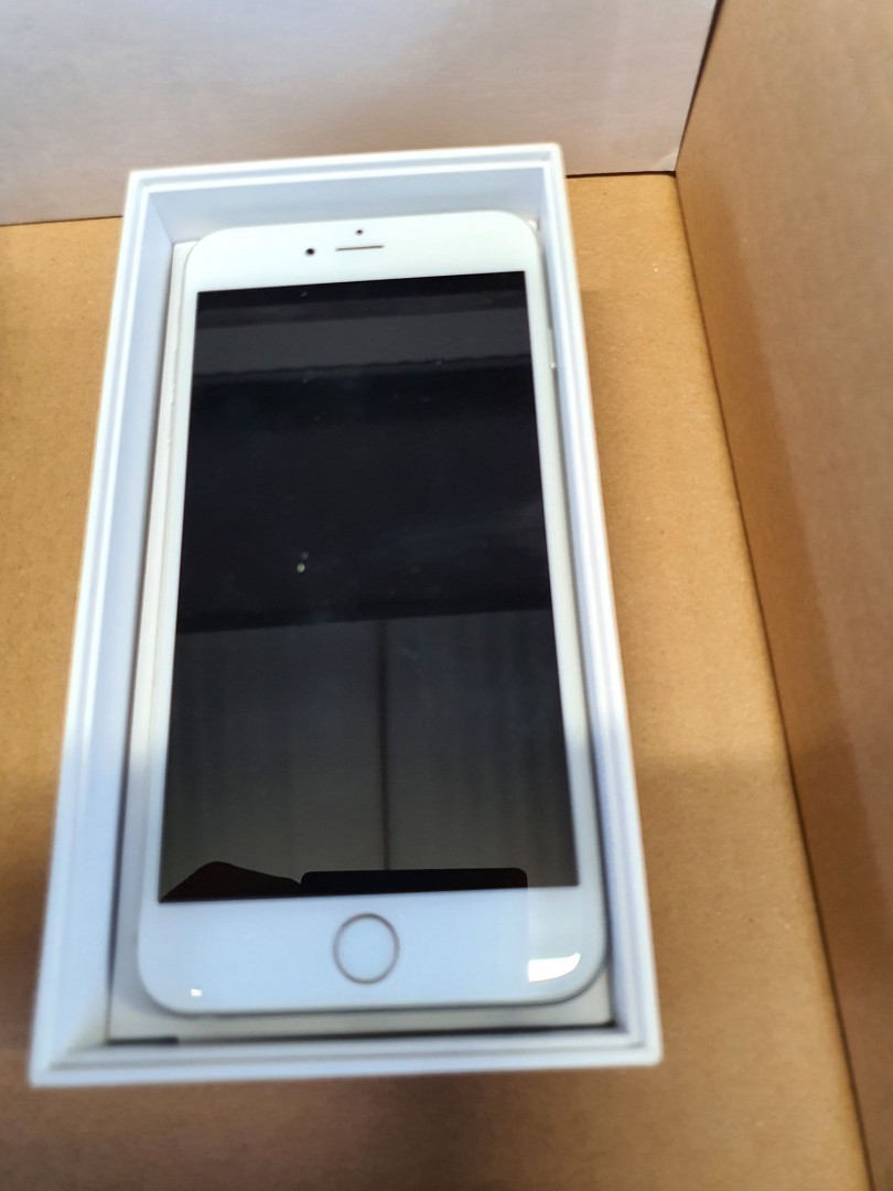 Apple iPhone 6S Plus mobile phone, 16GB (boxed)