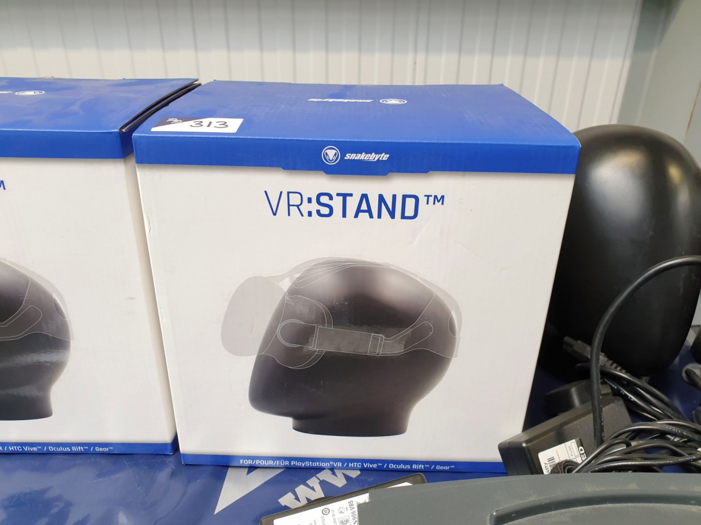 Snakebyte black VR headset stand (boxed)