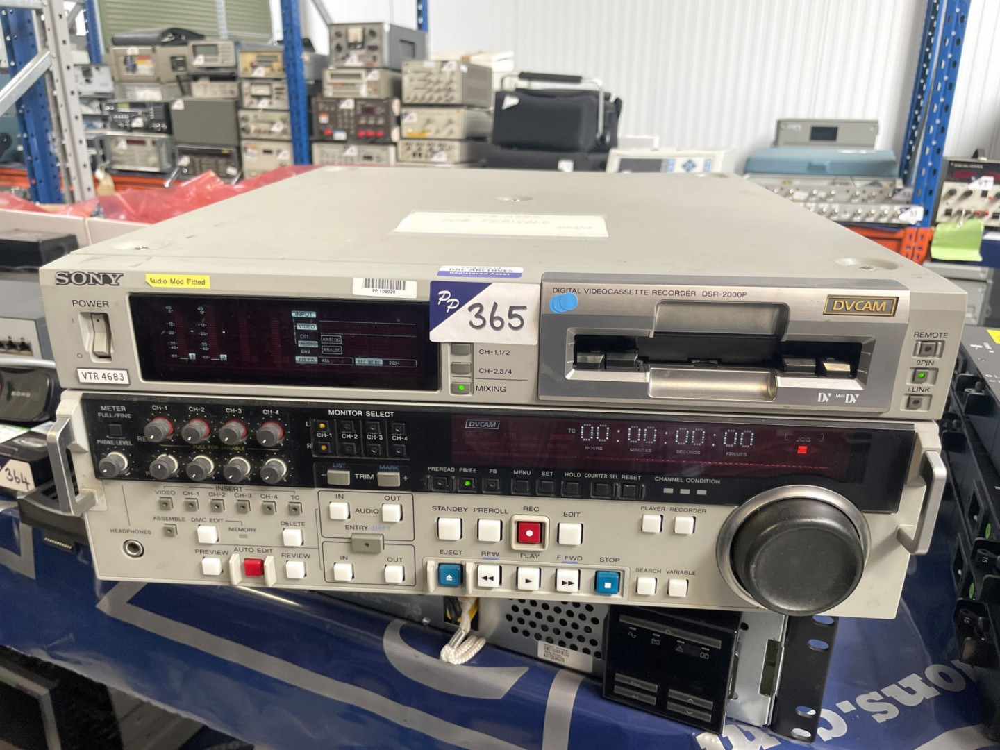 Sony DSR-2000P digital video cassette recorder