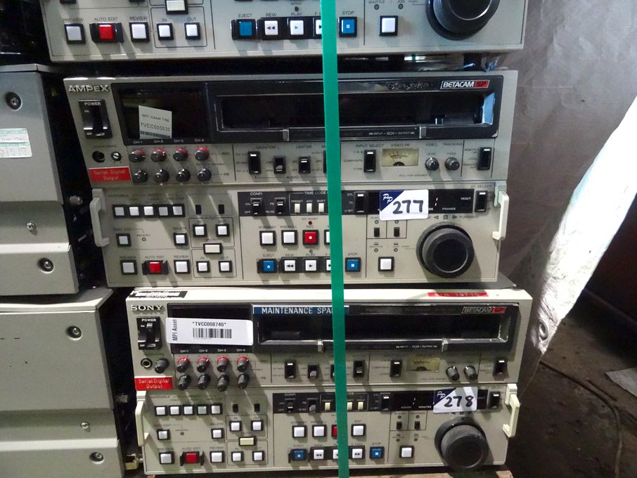 Ampex BVW-75P Betacam SP video cassette recorder