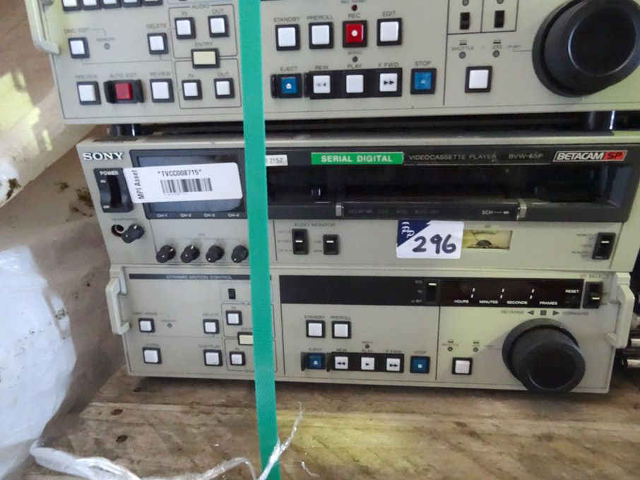 Sony BVW-65P Betacam SP video cassette player