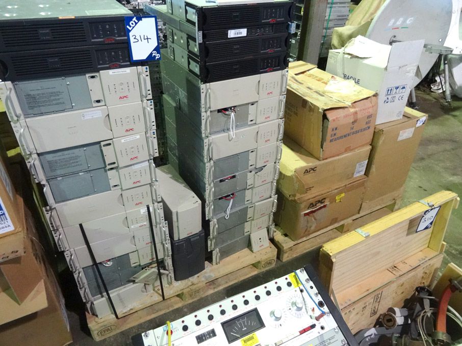 Qty APC Smart UPS 1500, 3000 UPSs, battery packs,...