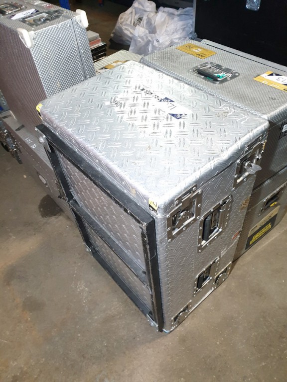 Aluminium transit case, 530x800x370mm approx