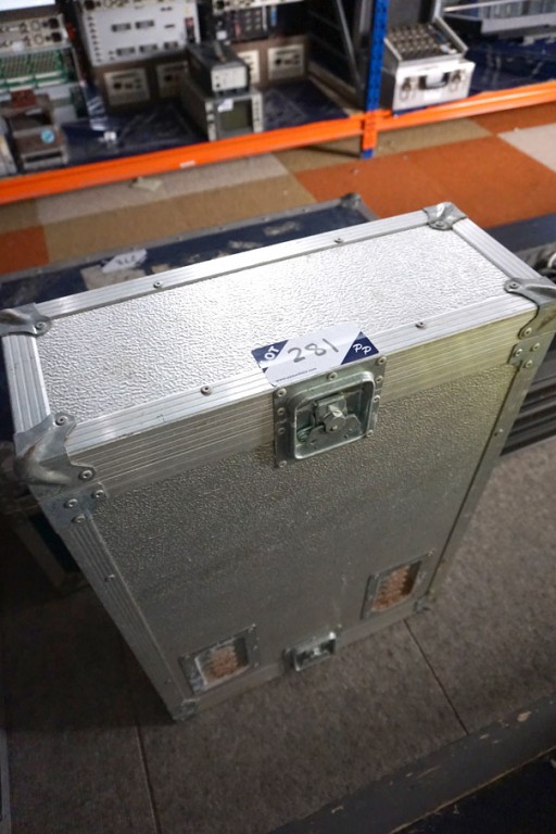 Aluminium flight case, 500x700x200mm