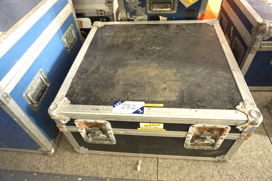Black flight case, 660x330x620mm