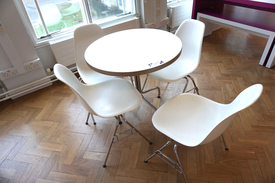 White round canteen table, 800mm dia with 4x Vitra...