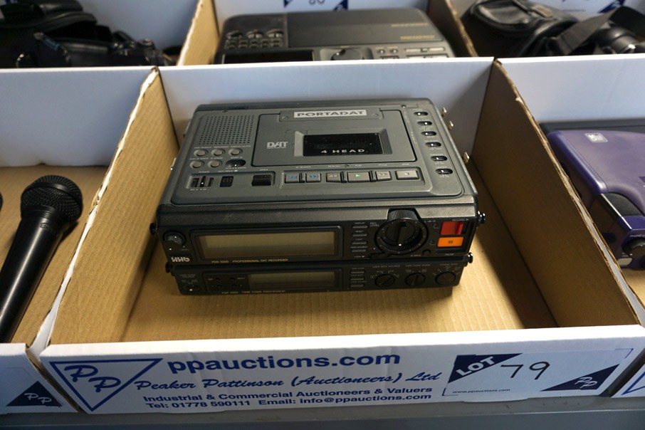 HHB PDR1000 professional DAT recorder, TCP1000 tim...