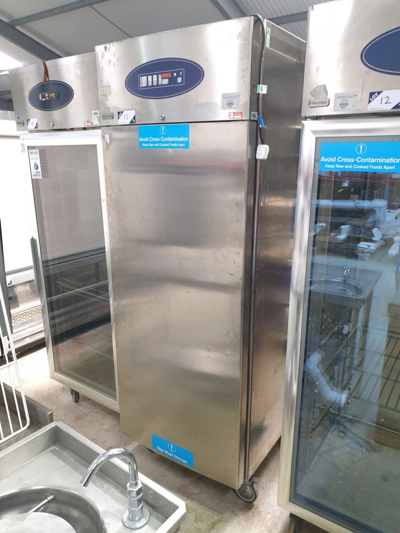 Electrolux mobile stainless steel upright mobile f...