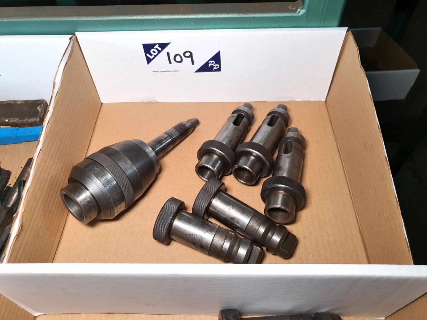 Archer 1303 quick change chuck with tool holders