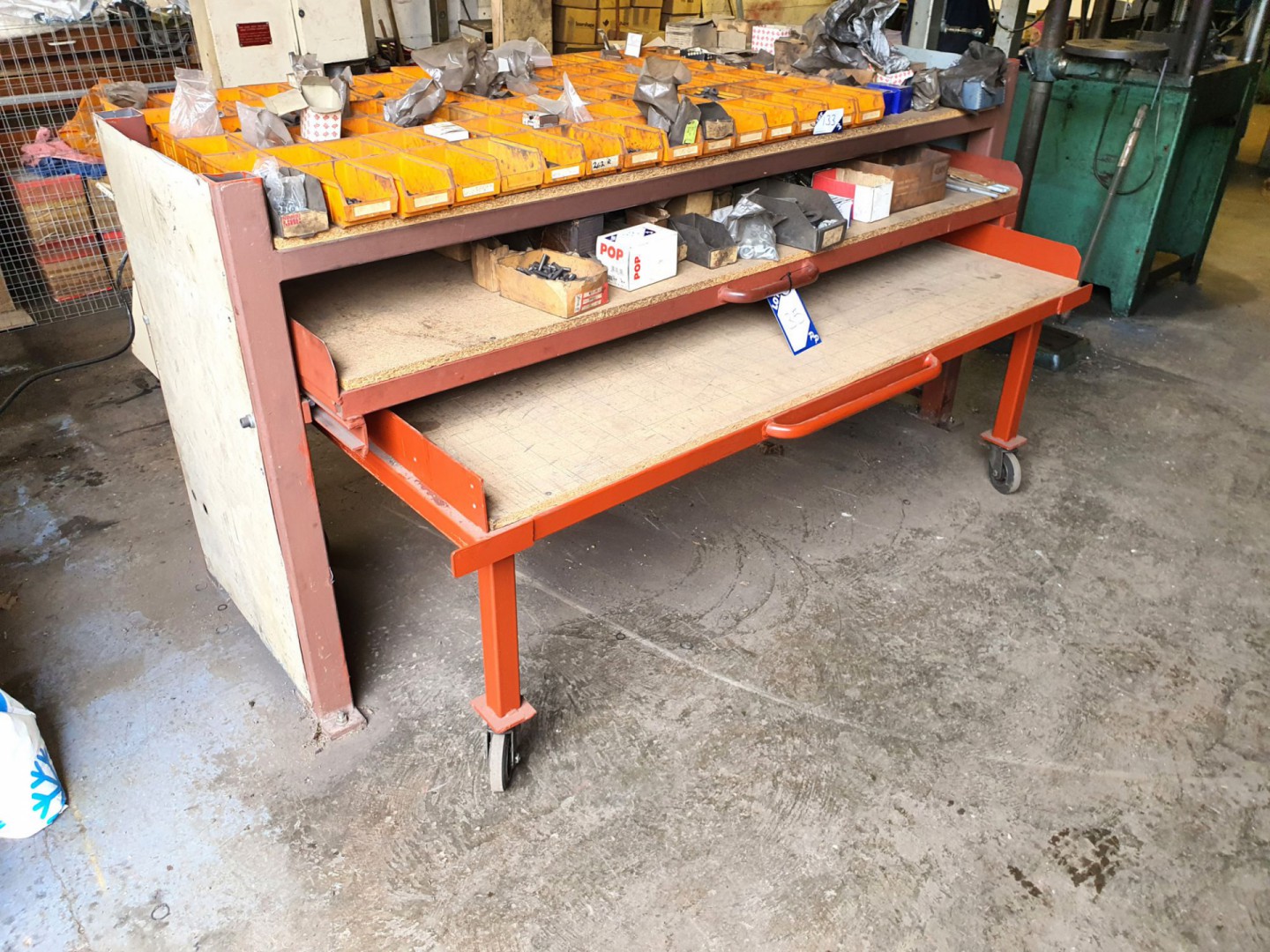 Metal frame multi level work bench, 2200x1000mm