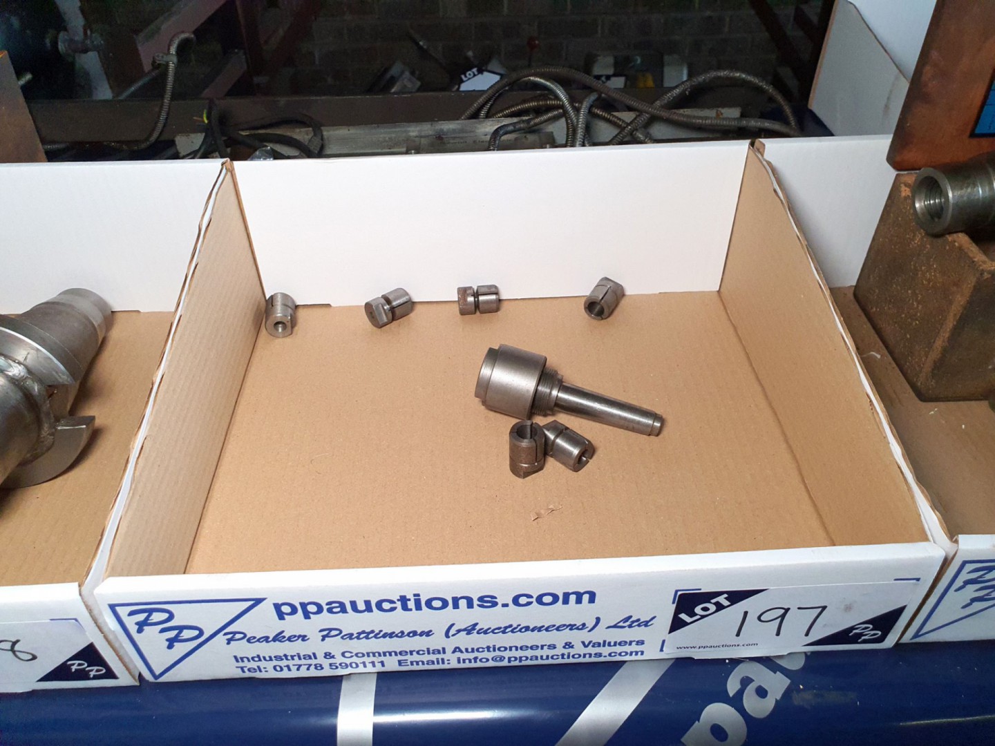 Small collet holder with collets