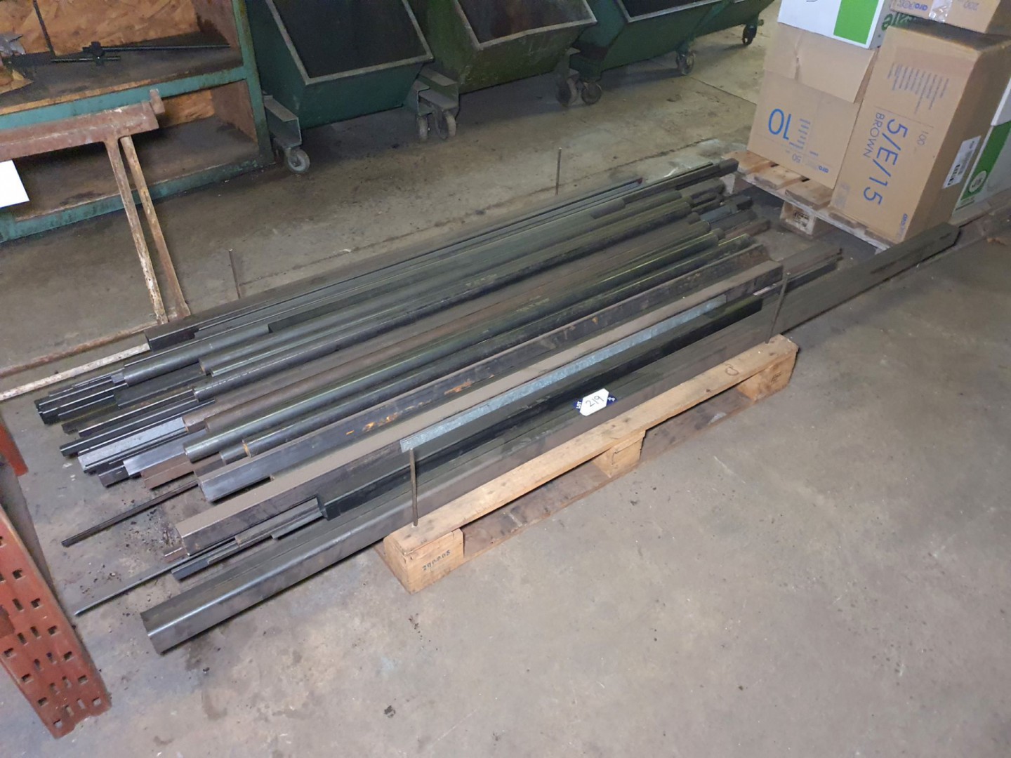 Qty various bar stock inc: box, round, flat etc to...