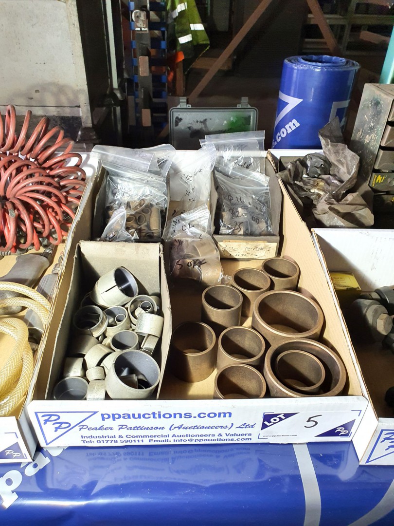 Qty various brass / stainless steel brushes