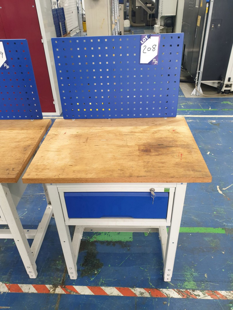 Bott 800x600mm metal frame / wooden top work stati...