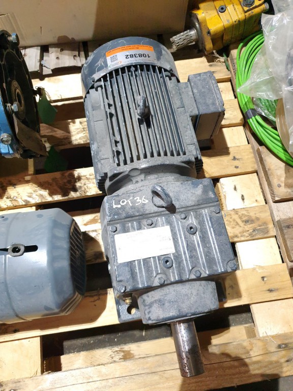 SEW electric motor with R77/A spindle drive, 1400r...