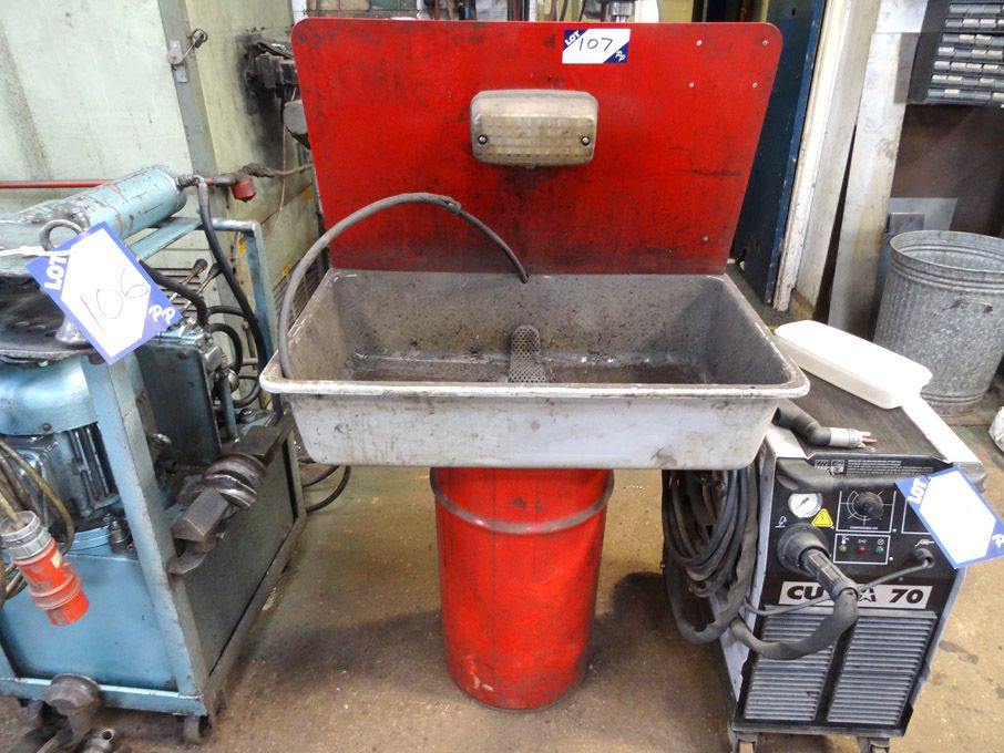 Parts washer, 780x500mm approx dimensions, 240v